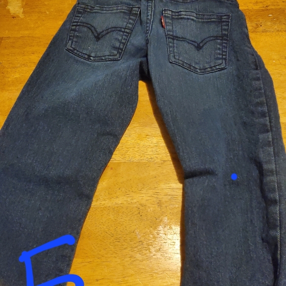 Levi's - Picture 3 of 7